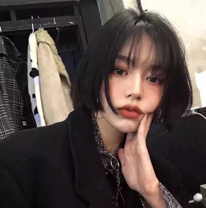 布劳涅森林的女人们